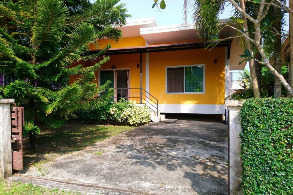 Little Yellow House- Aonang Ao Nang Eksteriør billede