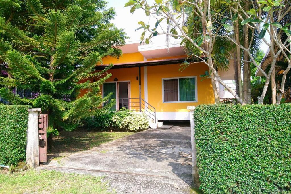 Little Yellow House- Aonang Ao Nang Eksteriør billede